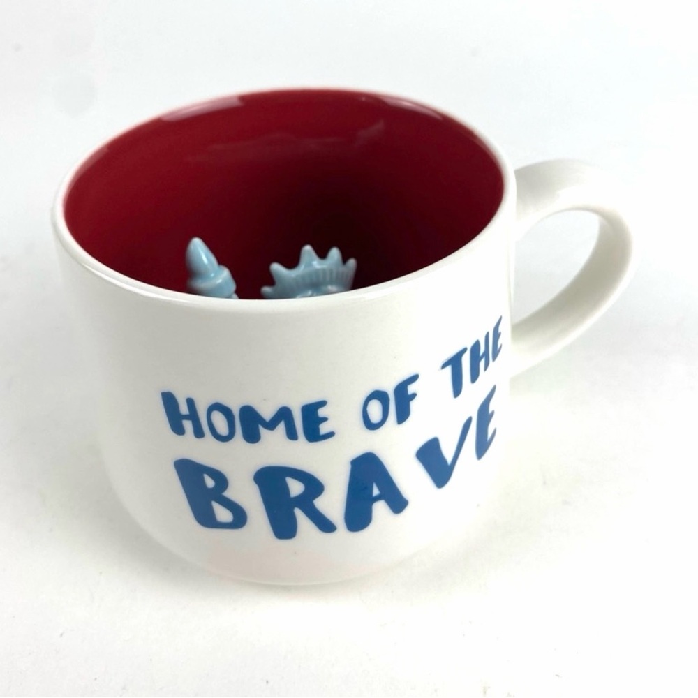 Peek-a-Boo Whimsical Cupboard 10 Strawberry Street Lady Liberty Mug